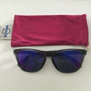 Oakley Frogskin Sunglasses